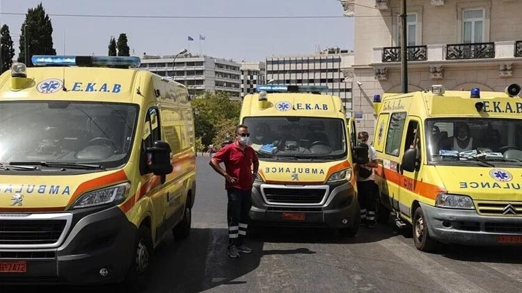 Komşuda Batı Nil virüsü alarmı: Yunan gazeteci entübe edildi