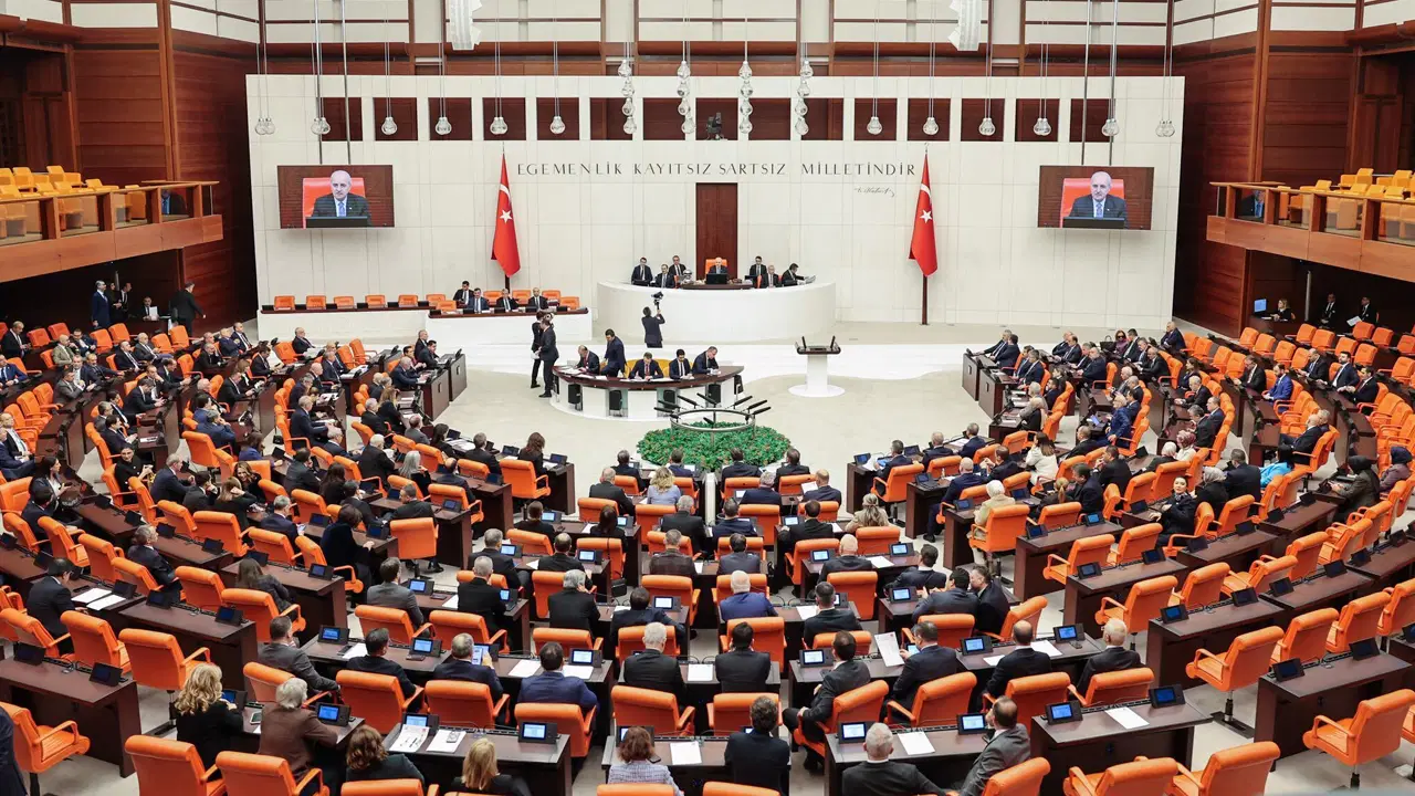 TBMM’de yeni yasama yılı için tadilat çalışmaları başladı